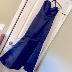 Hayley Page Size 10 Navy Formal Dress